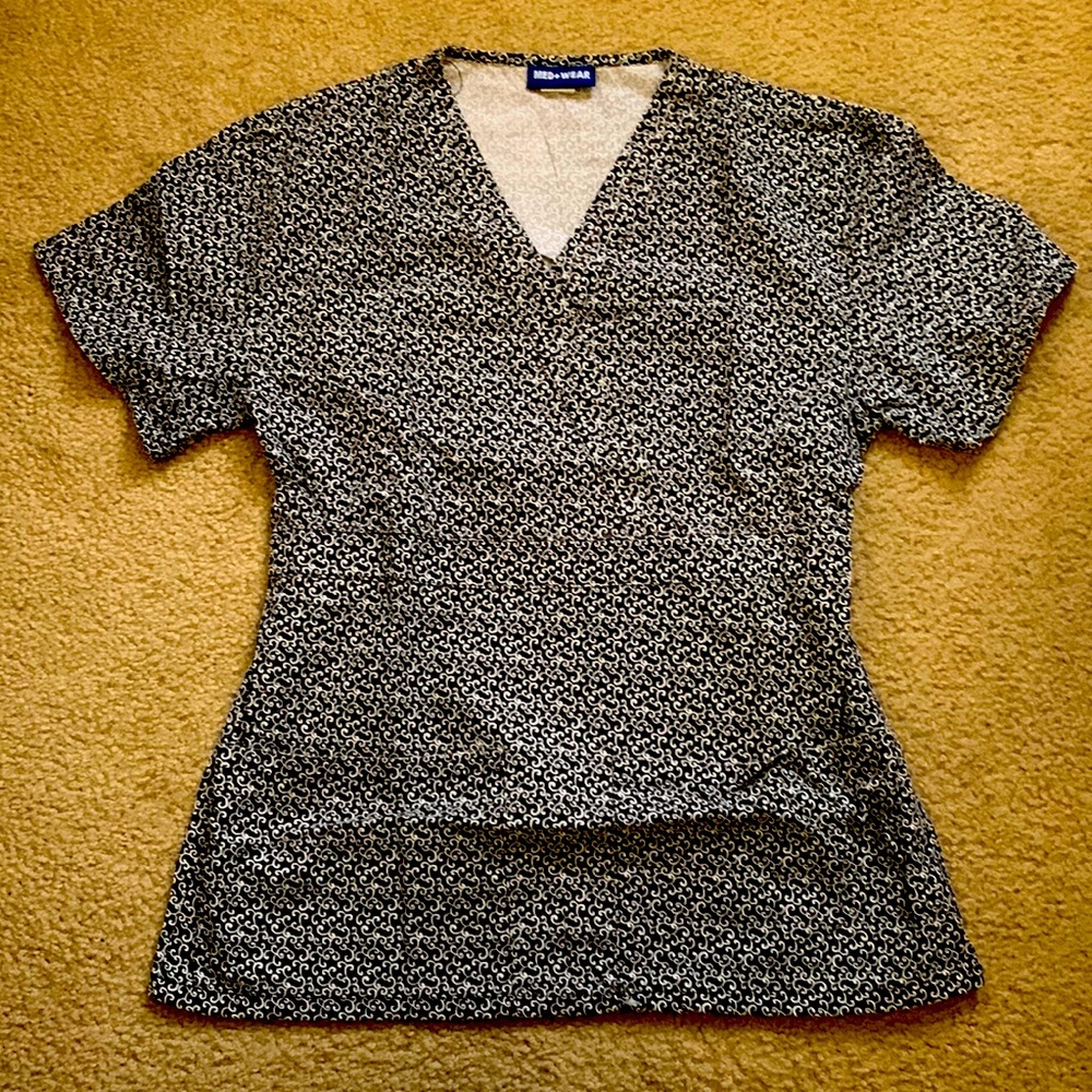 Med+Wear women’s scrub top